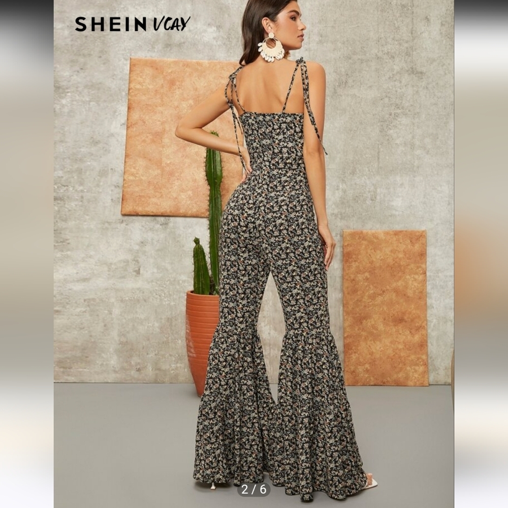 SHEIN Black Floral Flare Jumpsuit - Picture 2 of 2
